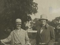 img049b